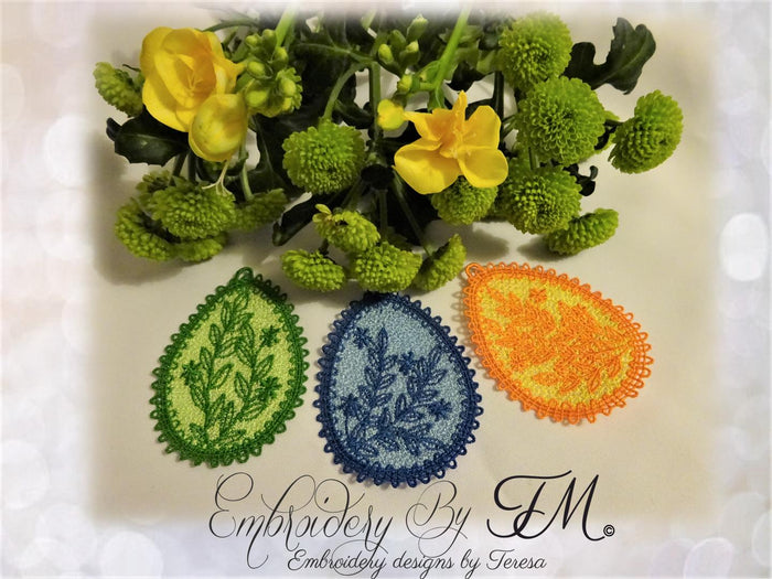 Lace Easter eggs / 4x4 hoop