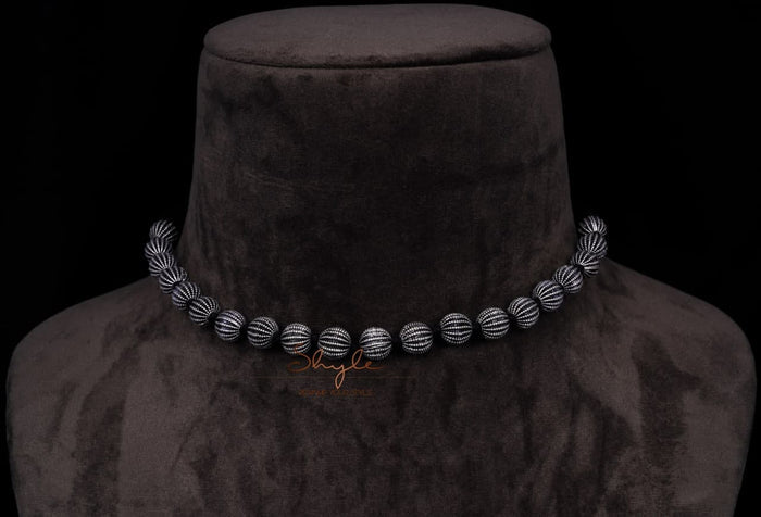 Mizoya Intricate Versatile Ball Choker