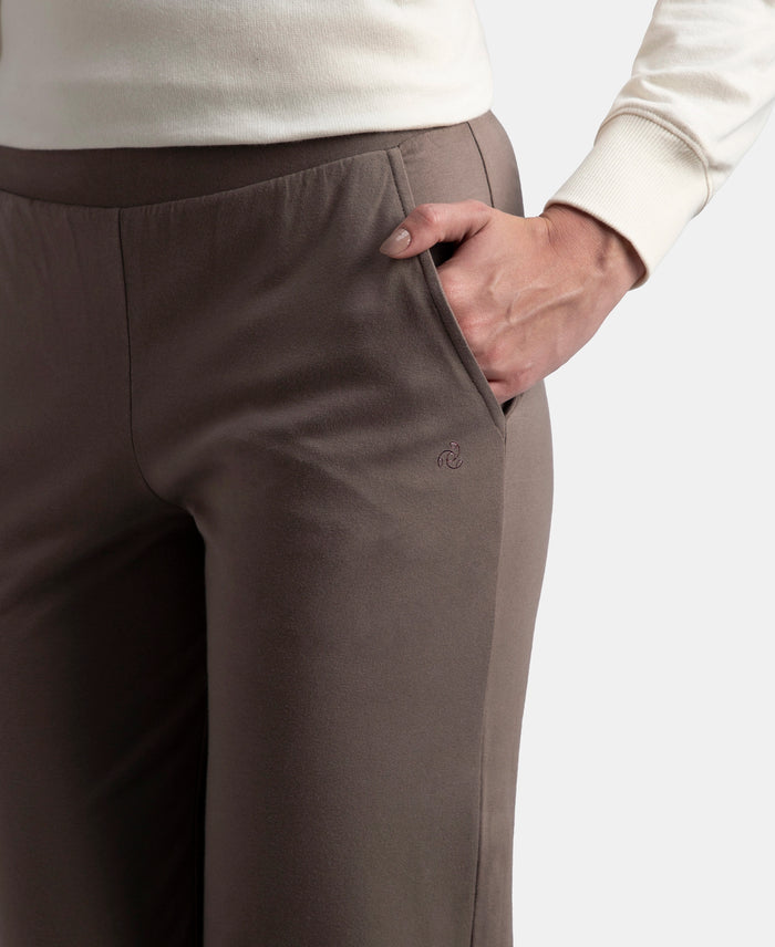 Super Combed Cotton Elastane Stretch Relaxed Fit Trackpants With Side Pockets - Dark Khaki