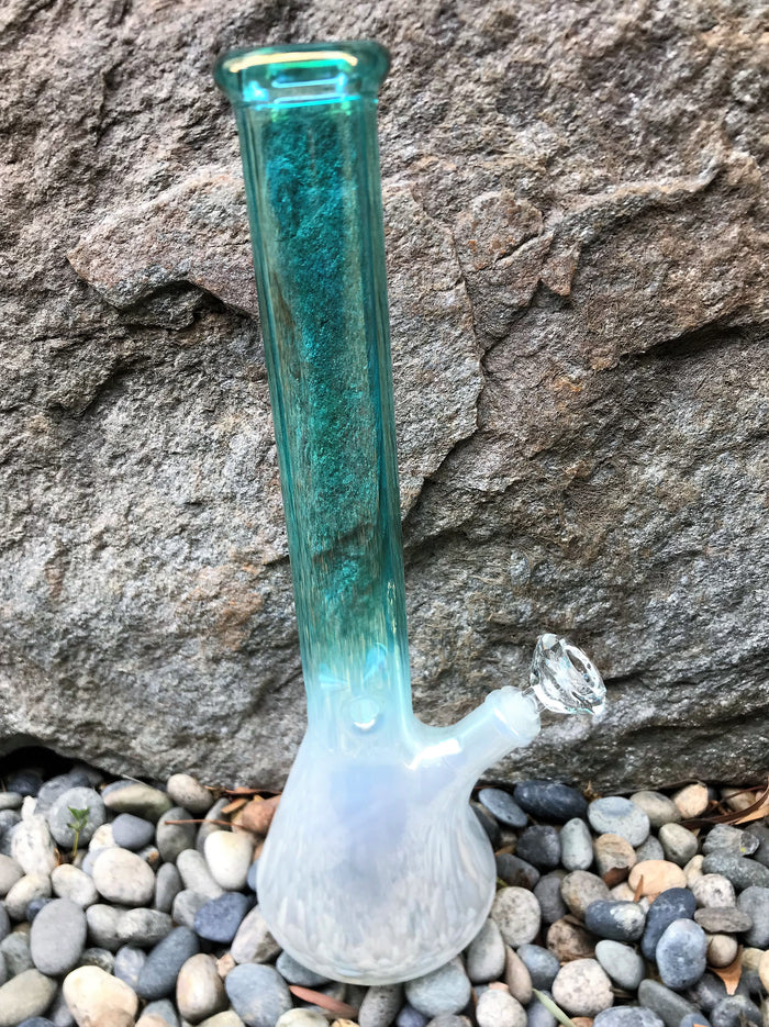 16" Cool Daiquiri Ice fades to White, Beaker Base in Thick Glass includes 14mm Diamond Shape Bowl