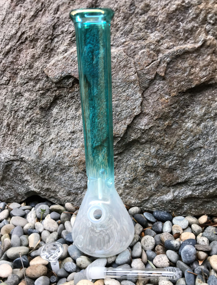 16" Cool Daiquiri Ice fades to White, Beaker Base in Thick Glass includes 14mm Diamond Shape Bowl