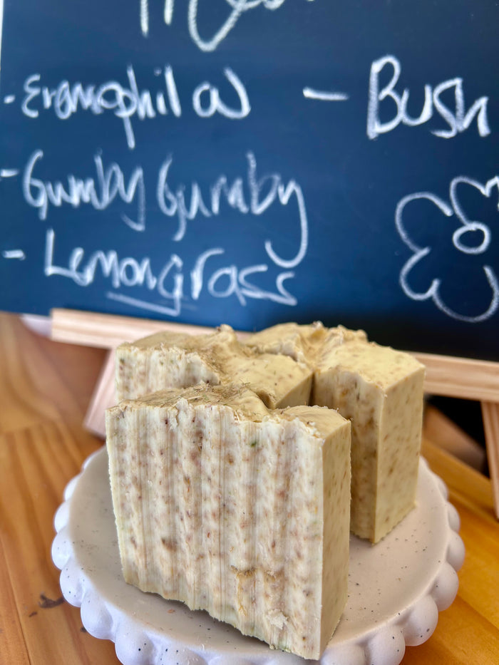 🌿 Native Lemongrass Exfoliating Bush Soap