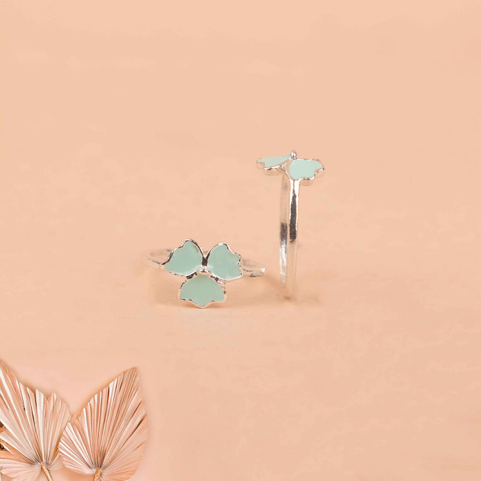 Adya Aqua Blossom Toe Ring Cum Midi Ring