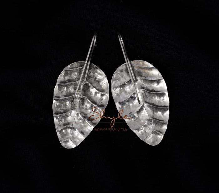 Adya Sookha Patta Earring