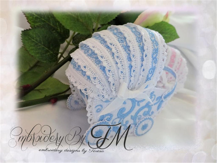 Baby carriage / 5x7 hoop / a combination of felt and lace