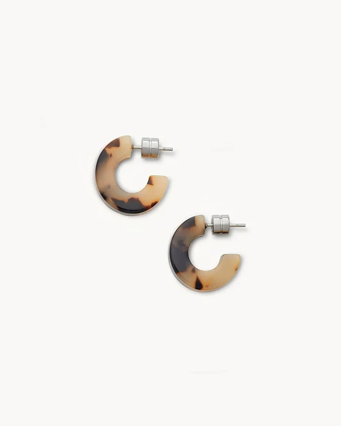 Blonde Tortoise Muse Hoops