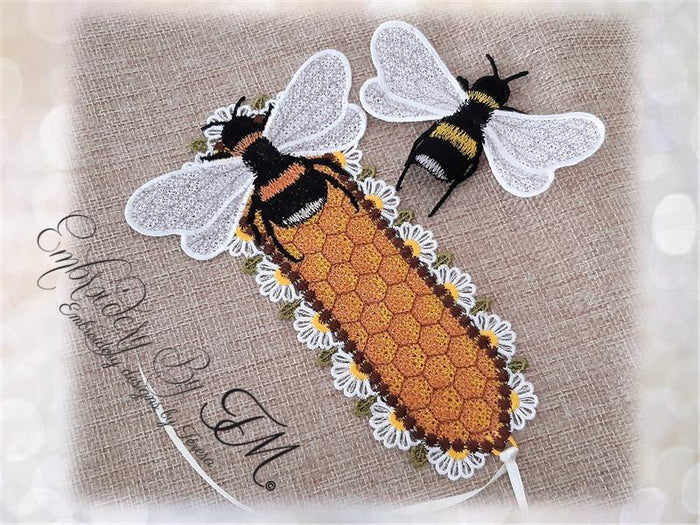 Bookmark bumble-bee / 5x7 hoop