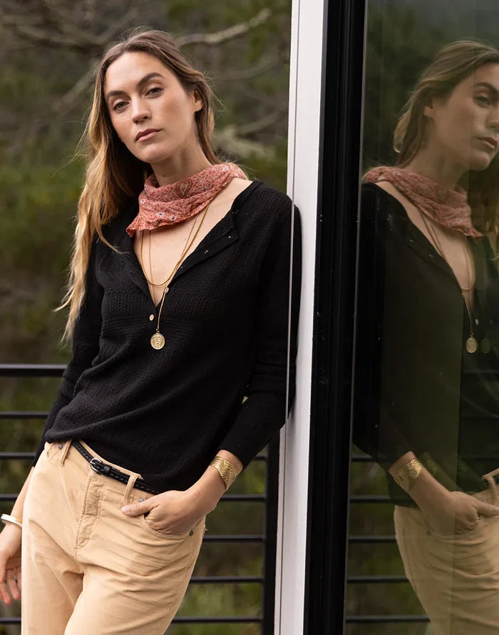 CARVE AMARA POINTELLE WOMANS SWEATER
