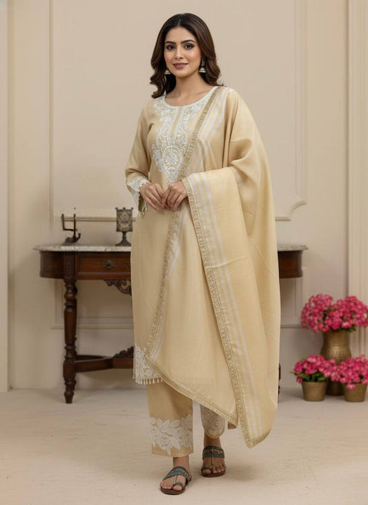 Chic Comfort Modern Ethnic Style Statement