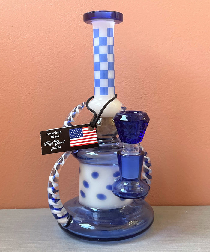 Collectible Beautiful 7.5" Thick Glass Rig with 4 Horns American Glass