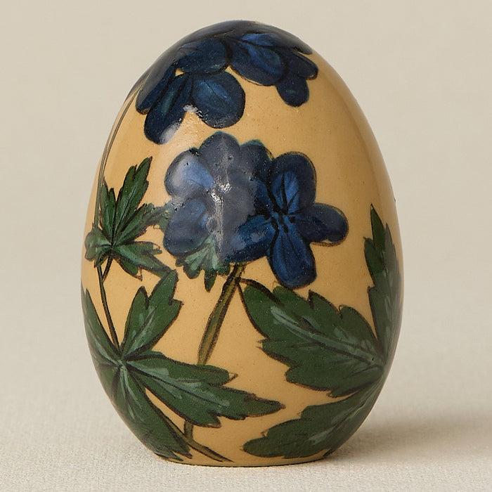 Close-up details of the ceramic handcrafted egg.