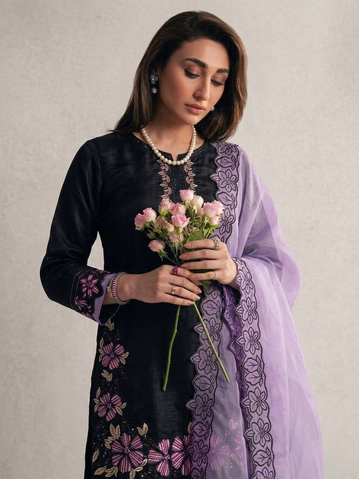 Elegant Floral Fusion A Timeless Ensemble