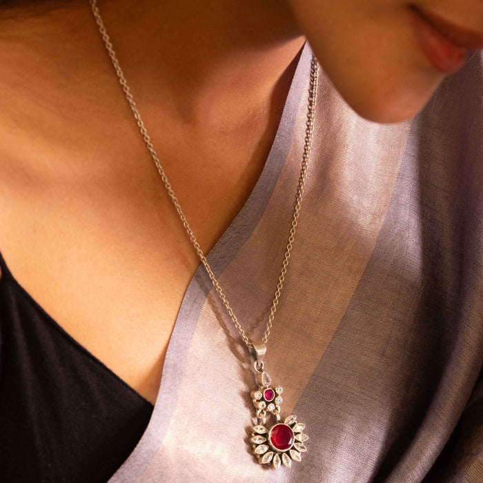 Essence Fine Jadau Necklace
