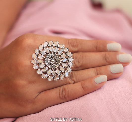 Essence Flower Swarovski Ring