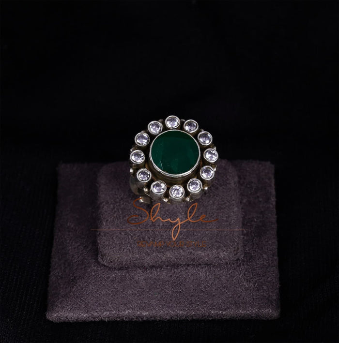 Essence Jadau Scintillating Ring