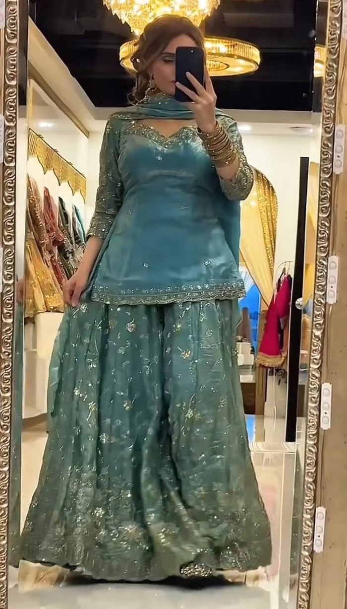Glamorous Traditional Outfits for Celebrations