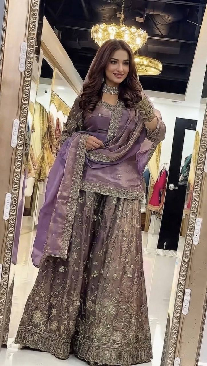 Glamorous Traditional Outfits for Celebrations