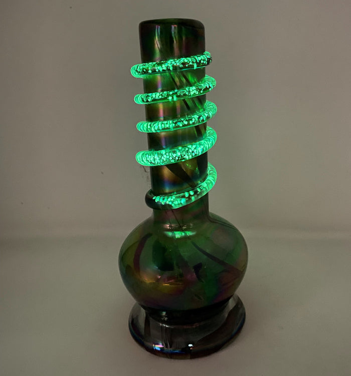 Glow in the Dark Hookah Water Pipe Bong Glass Bongs