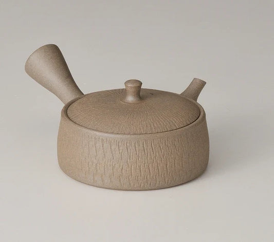 Gyokkou Kiln: Yakijime Tokoname Textured Kyusu Tea Pot (160 ml) 玉光焼締平型急須