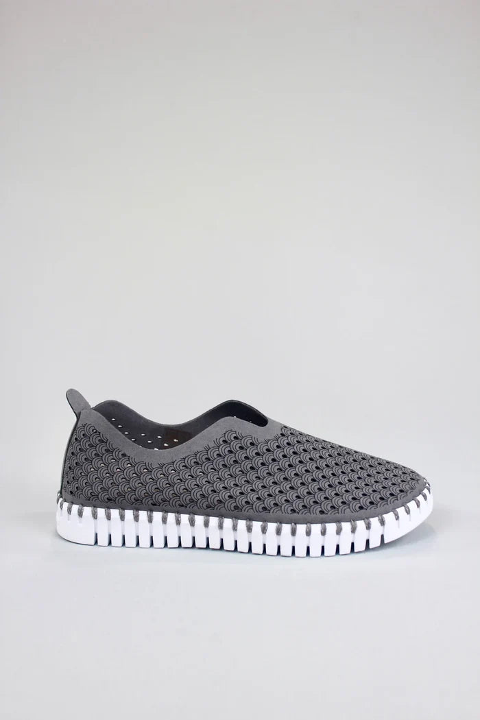 ILSE JACOB TULIP SHOES