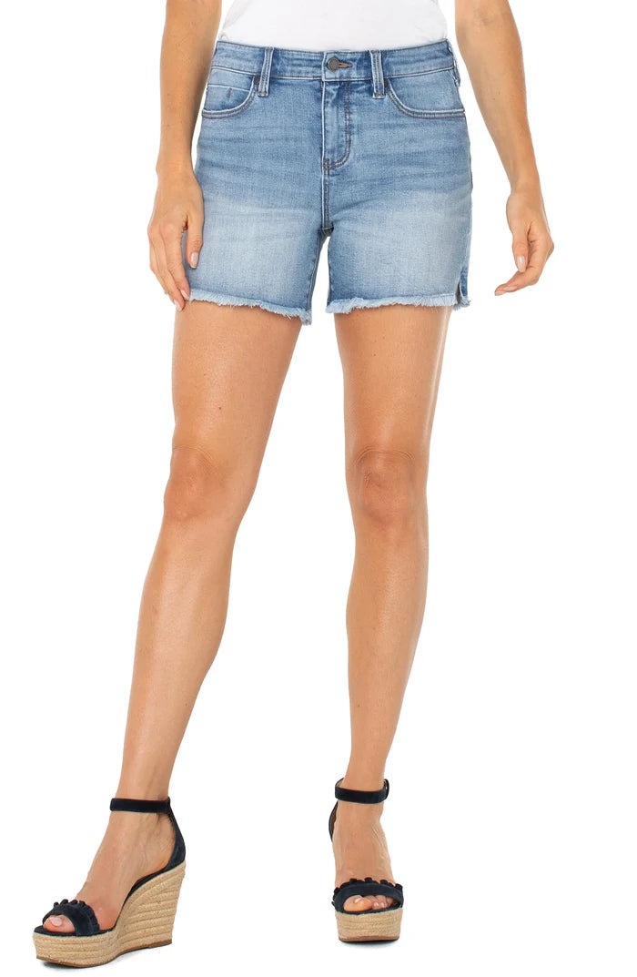 LIVERPOOL VICKI FRAY HEM SHORT