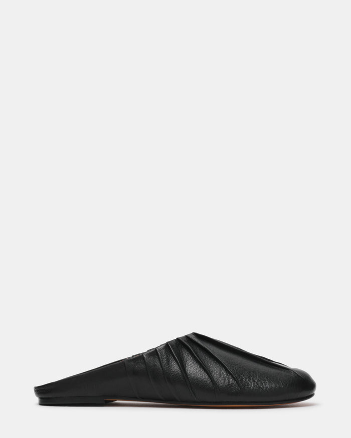 LOOM Black Leather Mule Slip-On Pleated Women's Flat | Steve Madden