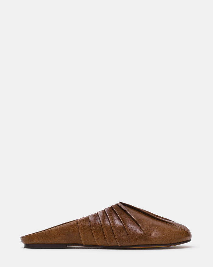 LOOM Brown Leather Mule Slip-On Pleated Women's Flat | Steve Madden