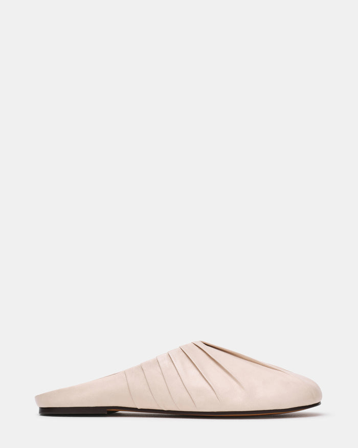 LOOM White Leather Mule Slip-On Pleated Women's Flat | Steve Madden
