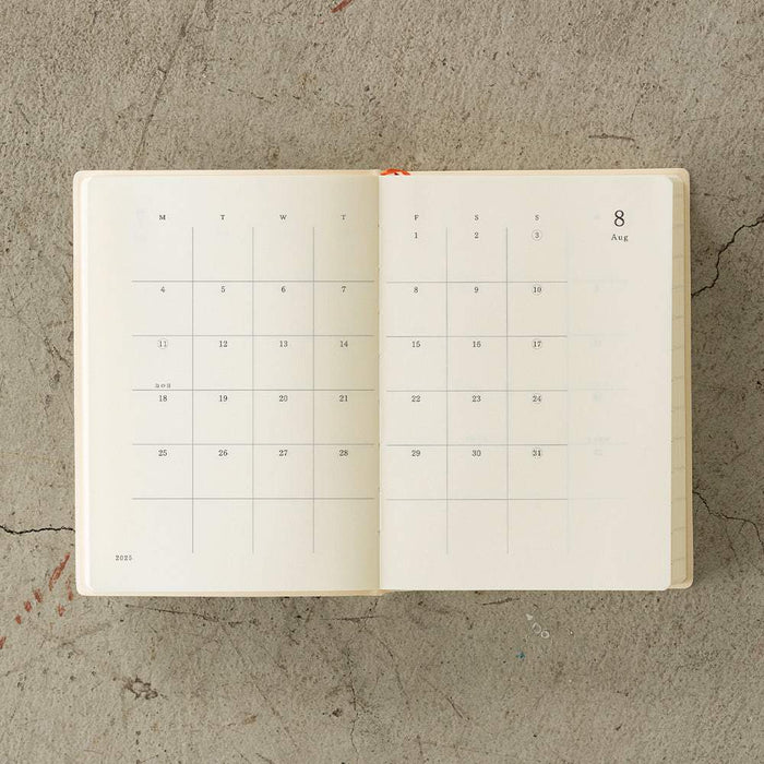 MD Notebook Diary (A6) 1 Day 1 Page 2025 — size reference