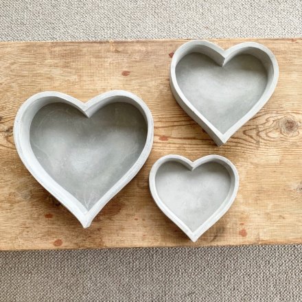 Medium Heart Shaped Cement Tray - Modern Home Interiors
