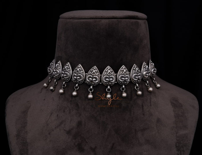 Mizoya Dual Peacock Ball Drop Intricate Choker