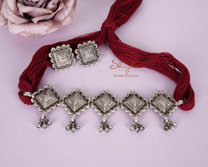 Mizoya Embossed Motif Ghughri Sequence Choker Set