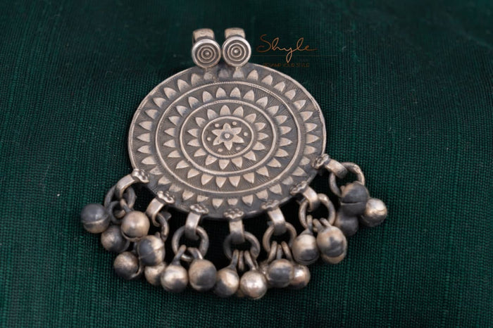 Mizoya Intricate Concentric Ghughri Pendant