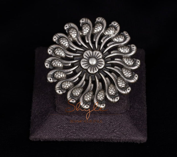 Mizoya Mini Parrot Cluster Ring