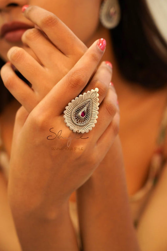Mizoya Statement Drop Ring