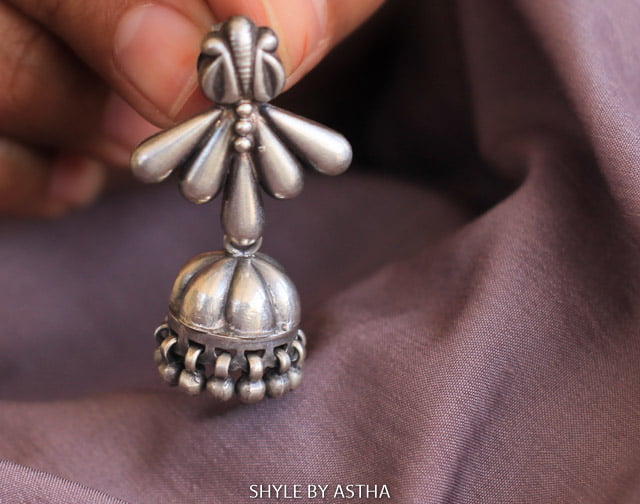 Moh Matte Embossed Jhumki