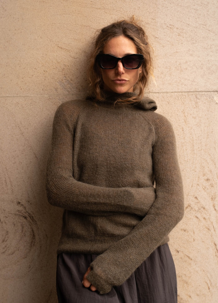 Olive Rosa Sweater