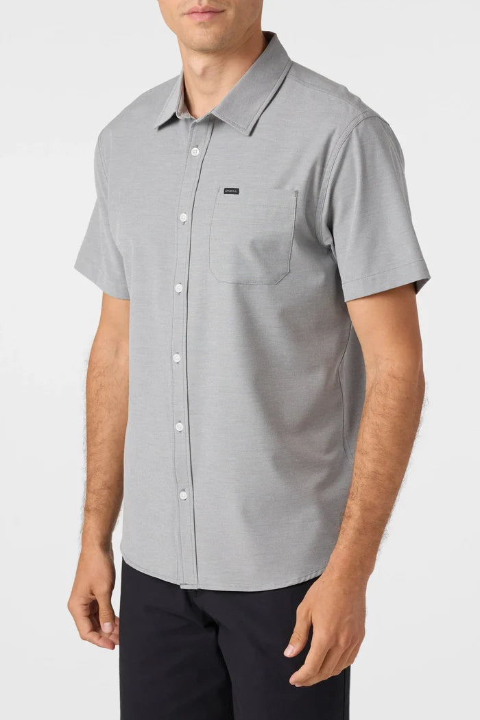 O'NIELL LIGHT CHECK HYBRID BUTTON UP SHIRT