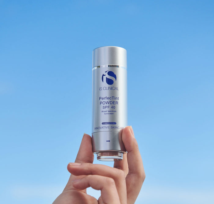 PerfecTint Powder SPF 40 - iS CLINICAL