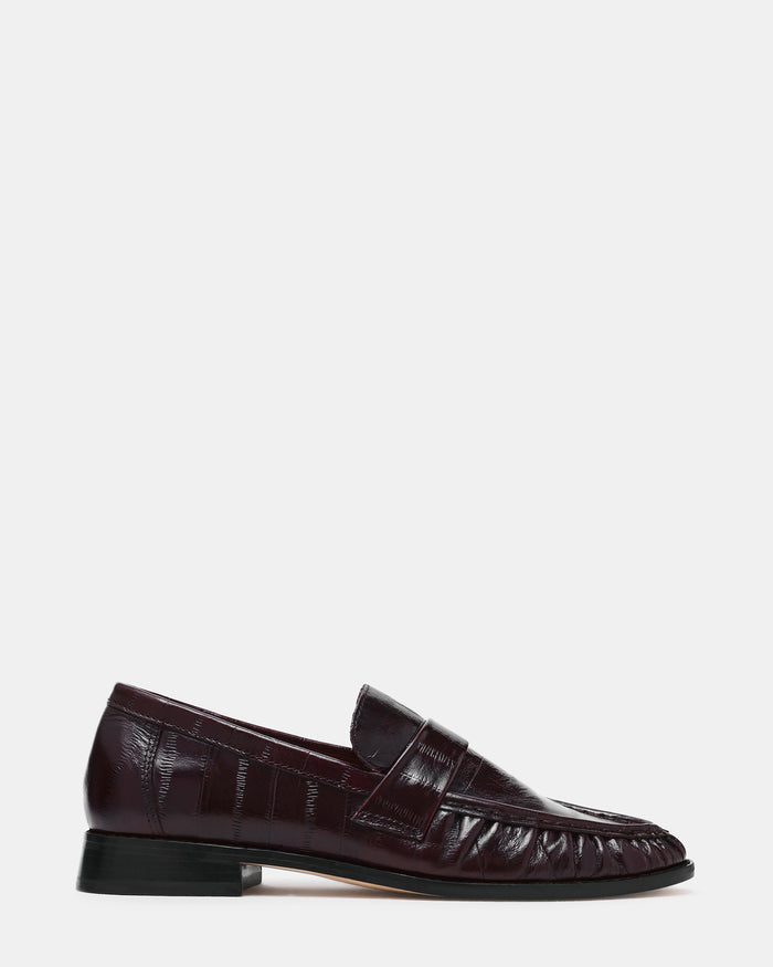 RONIE Burgundy Eel Scrunched Women's Loafer | Steve Madden