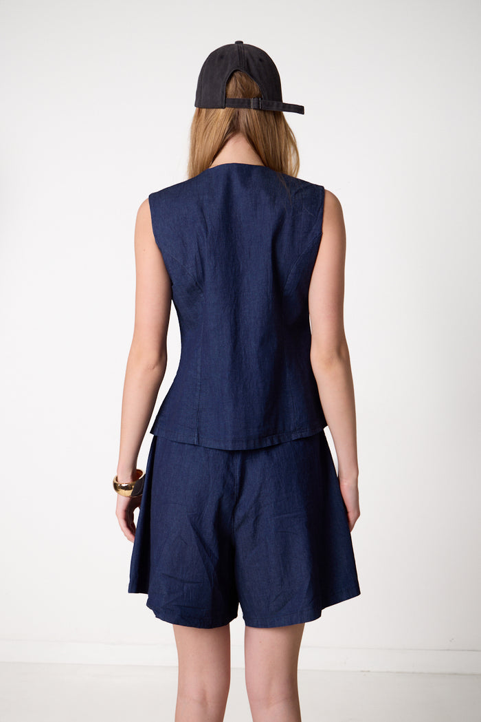 Structured sleeveless button-front tailored  vest wholesale