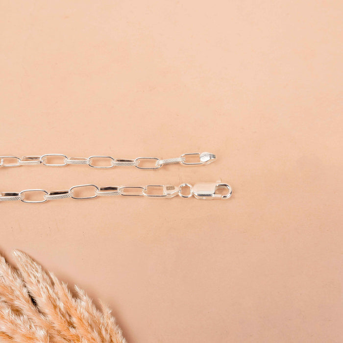 Sutra Textured Link Men Bracelet