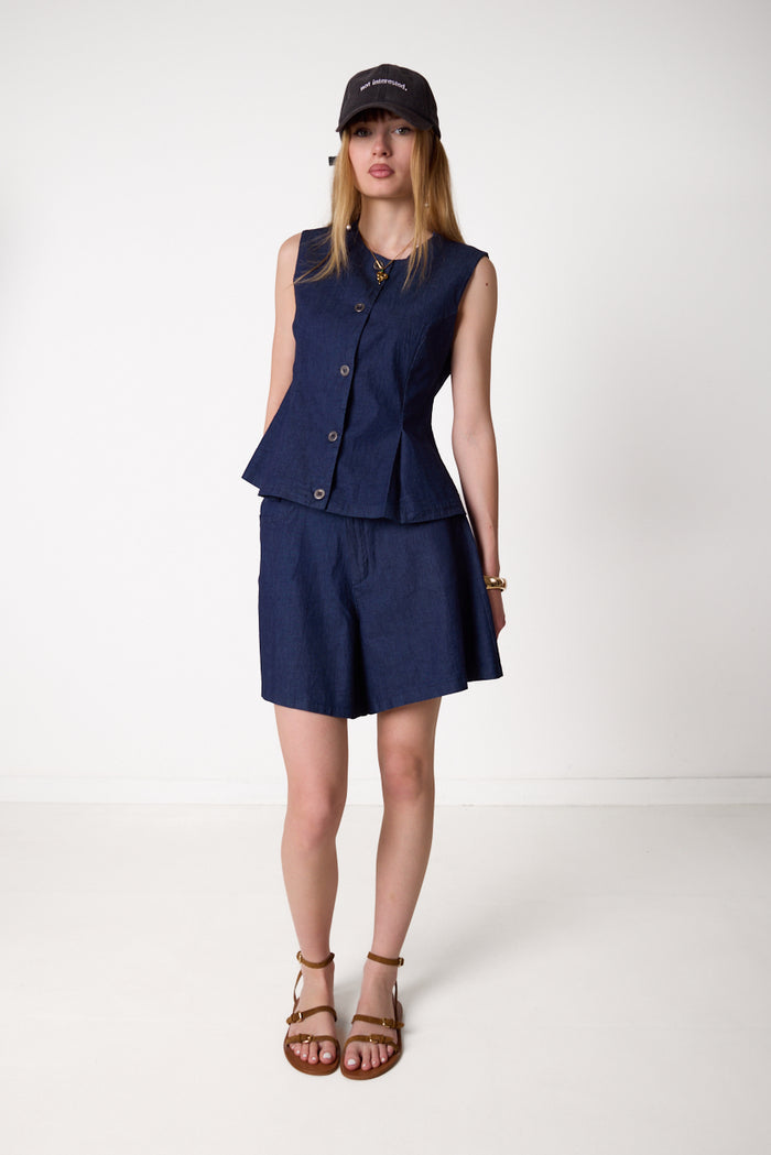 Tailored high-waist shorts with button and zipper wholesale