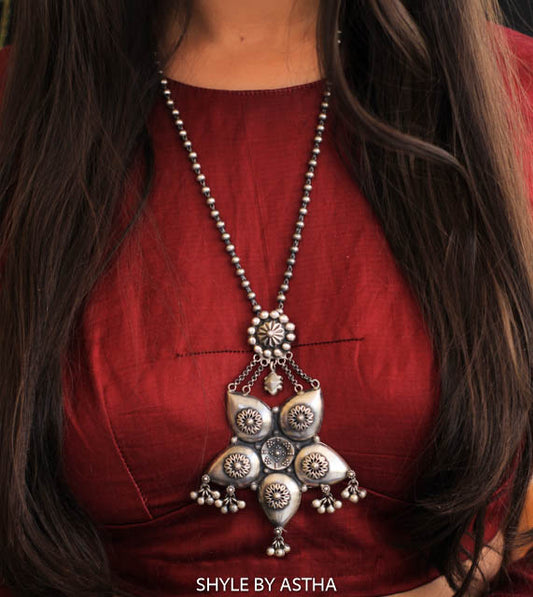 Tattva Classic Flora Ghughri Necklace