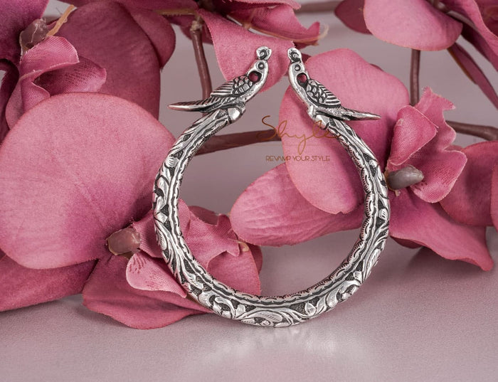 Tattva Dual Parrot Motif Chitai Classic Kada