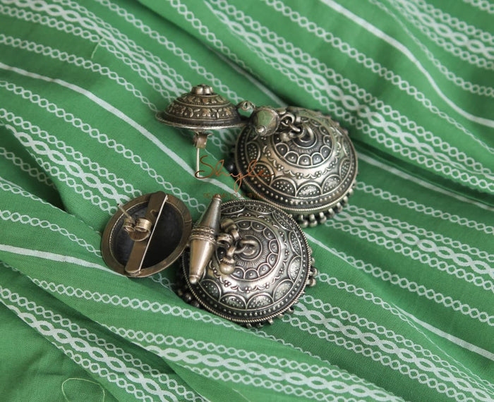 Tattva Intricate Motif Classic Jhumka (2)