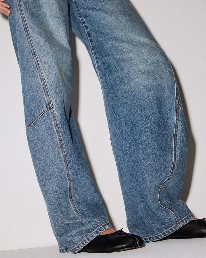 THE BLEECKER JEAN IMPERIAL BLUE