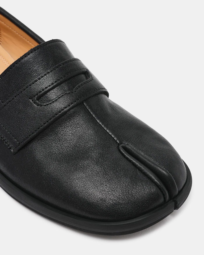 THESIS BLACK LEATHER