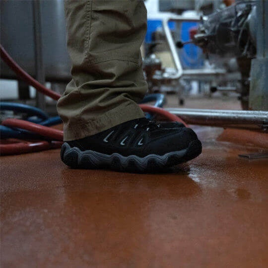 Thorogood Crosstrex Waterproof Mid Cut Safety Toe Hiker #804-6292