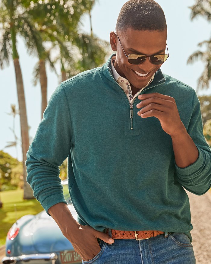 TOMMY BAHAMA FLIPVIEW REVERSIBLE HALF-ZIP